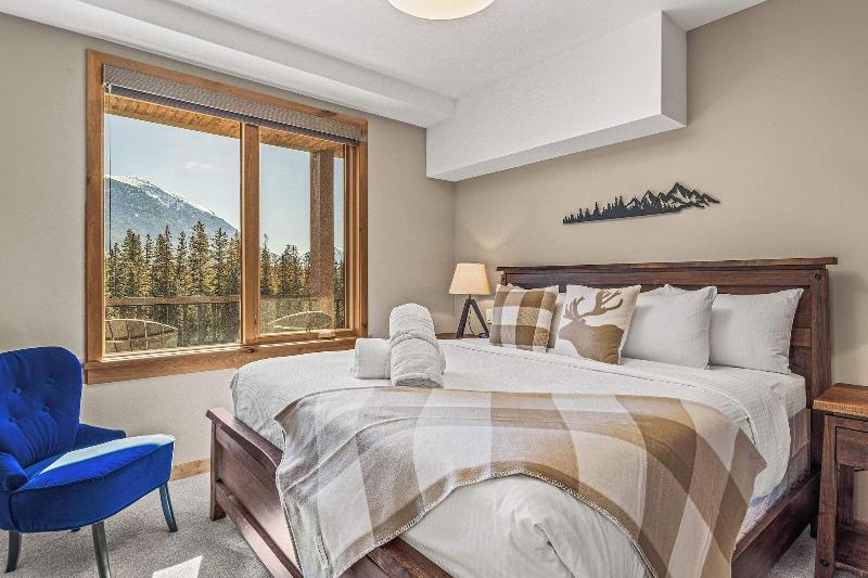 Tamarack Lodge By Spring Creek Vacations image