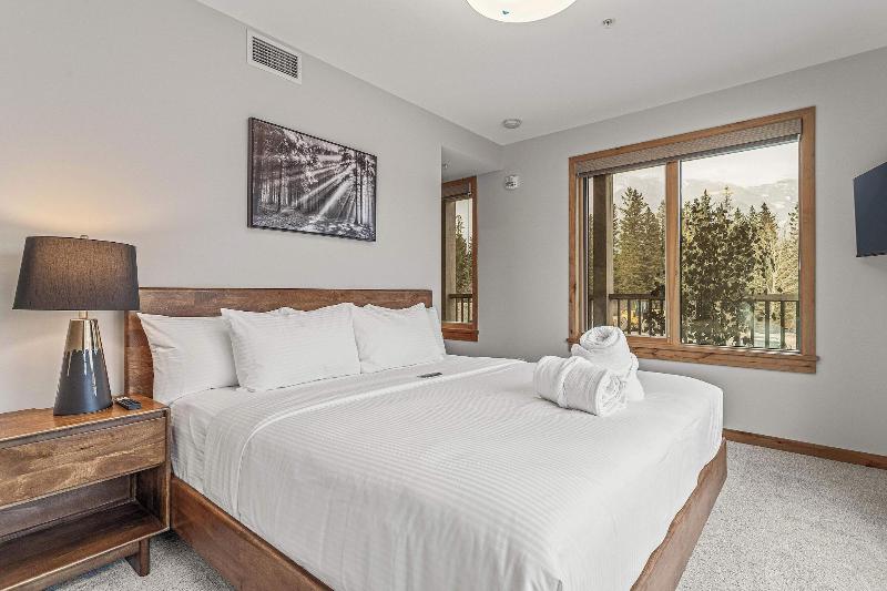 Tamarack Lodge By Spring Creek Vacations image