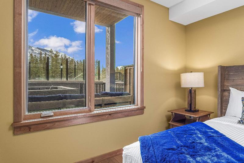 Tamarack Lodge By Spring Creek Vacations image