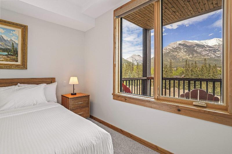 Tamarack Lodge By Spring Creek Vacations image