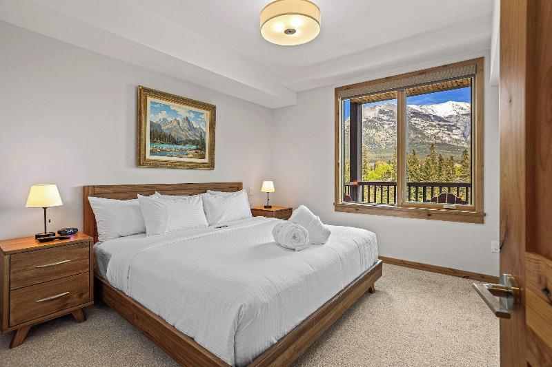 Tamarack Lodge By Spring Creek Vacations image