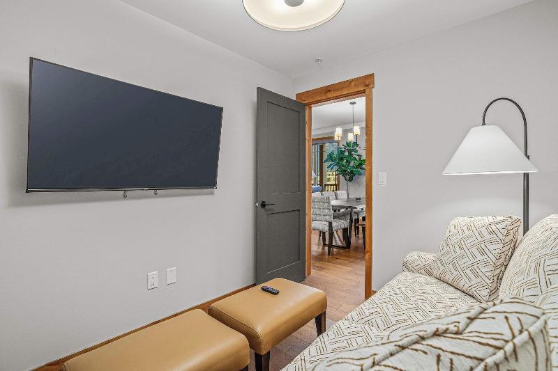 Tamarack Lodge By Spring Creek Vacations image