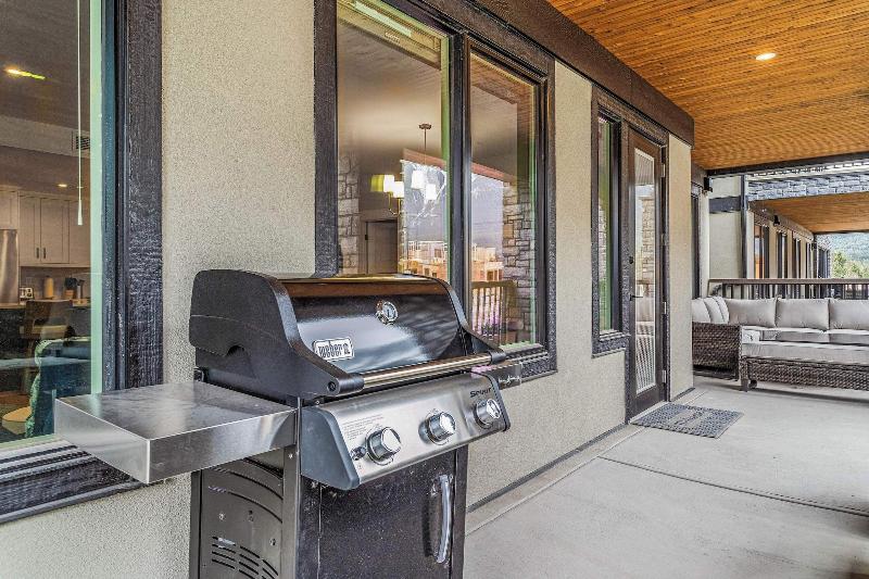 Tamarack Lodge By Spring Creek Vacations image