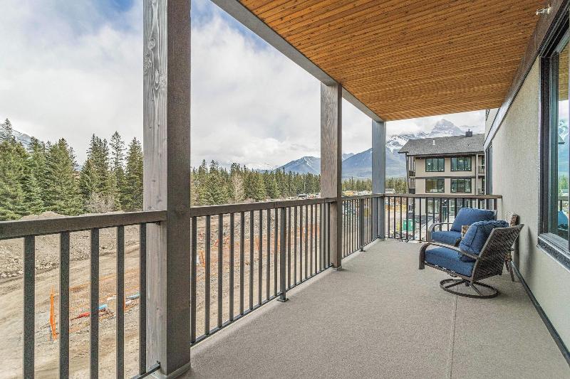 Tamarack Lodge By Spring Creek Vacations image