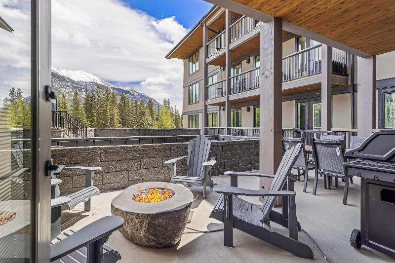 Tamarack Lodge By Spring Creek Vacations image