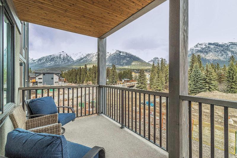 Tamarack Lodge By Spring Creek Vacations image