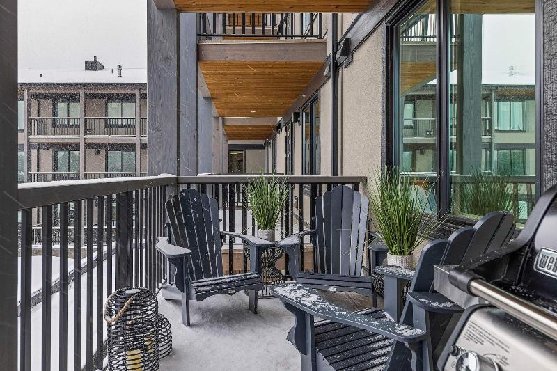 Tamarack Lodge By Spring Creek Vacations image