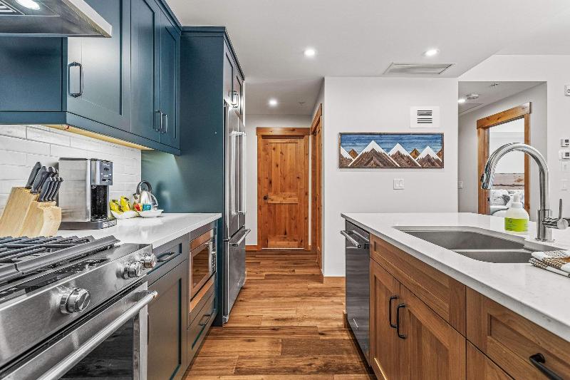 Tamarack Lodge By Spring Creek Vacations image