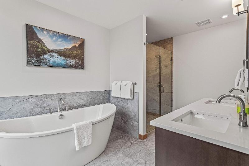 Tamarack Lodge By Spring Creek Vacations image