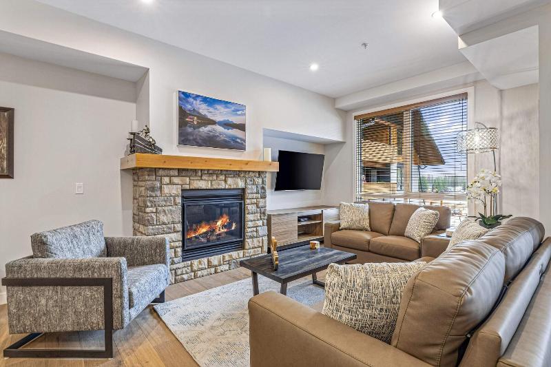 Tamarack Lodge By Spring Creek Vacations image