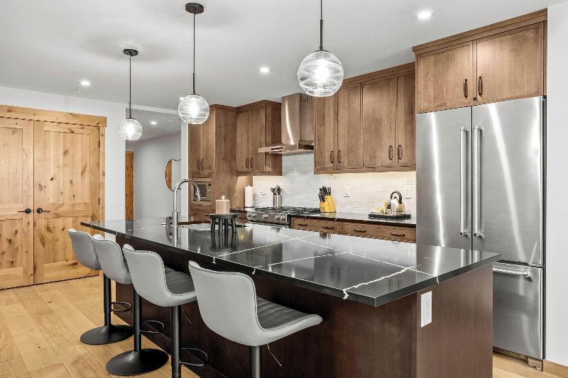 Tamarack Lodge By Spring Creek Vacations image