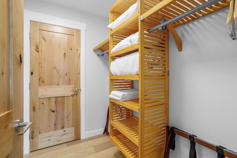 Tamarack Lodge By Spring Creek Vacations image
