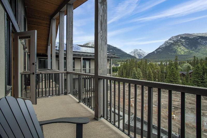 Tamarack Lodge By Spring Creek Vacations image