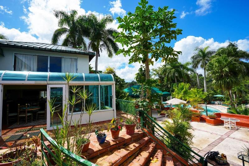 Hacienda Montana Soa Adora image