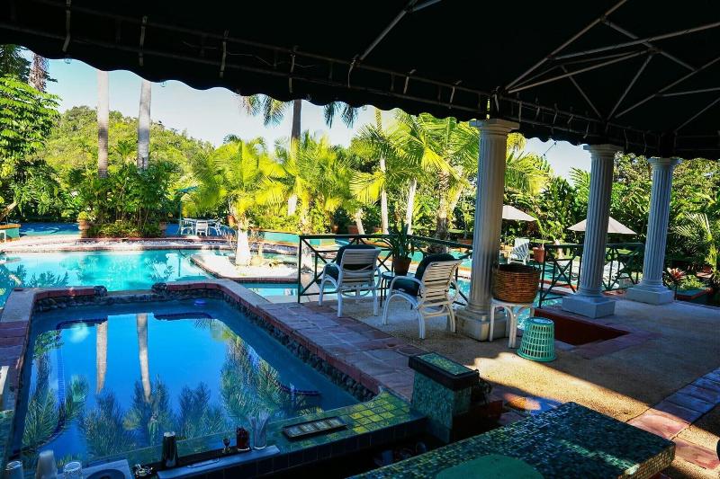 Hacienda Montana Soa Adora image