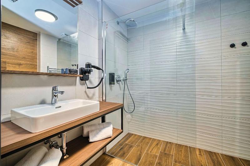 Aba Apartments image