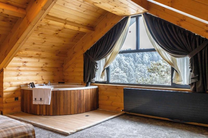 Sarpino Mountain Hotel image