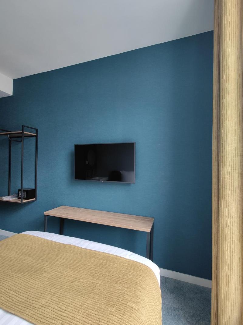 Fd Hotels image