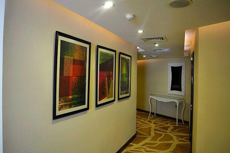 Wonder Palace image