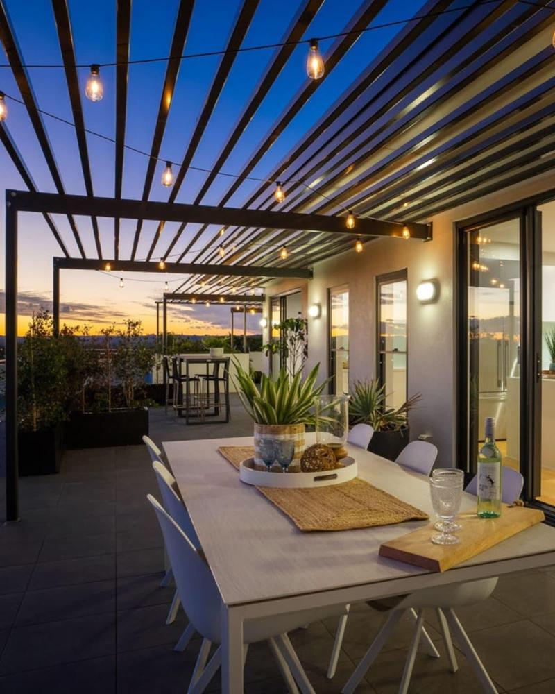Hedge Apartments image