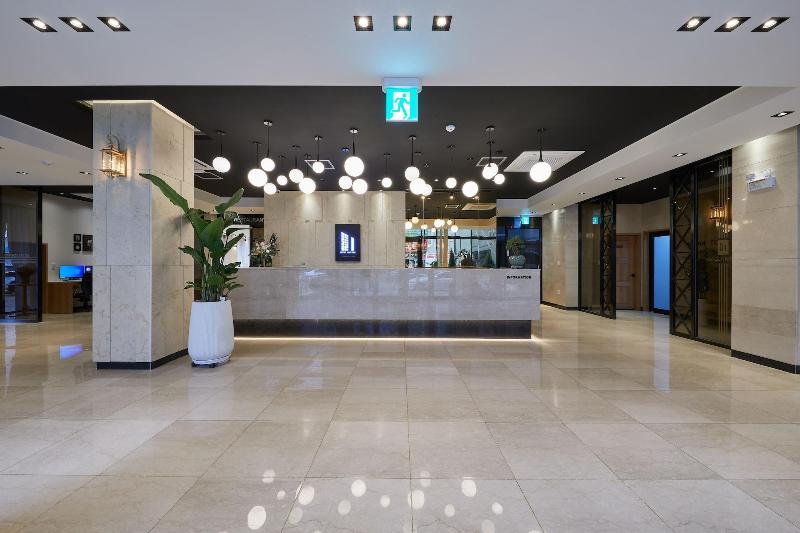 Hotel Hive Inn image