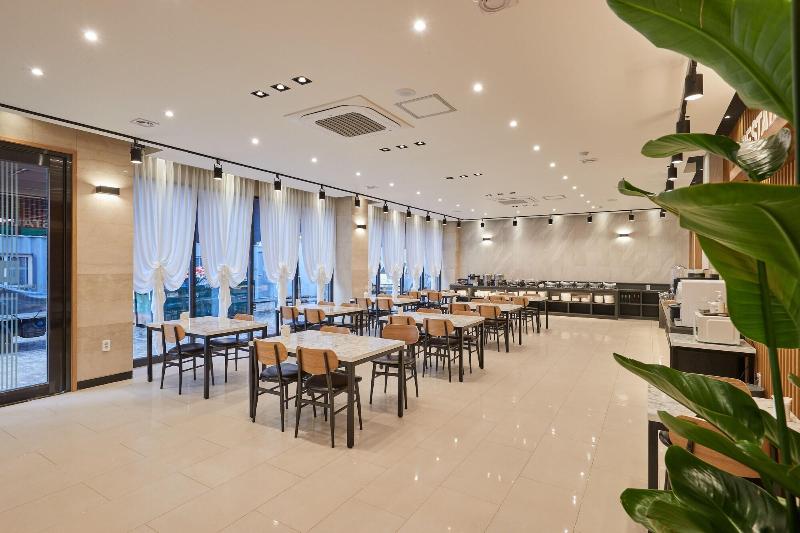Hotel Hive Inn image