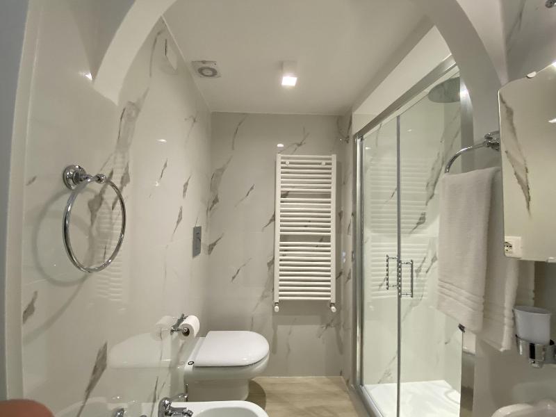 Residenze Romano Spa Hotel Diff Red image