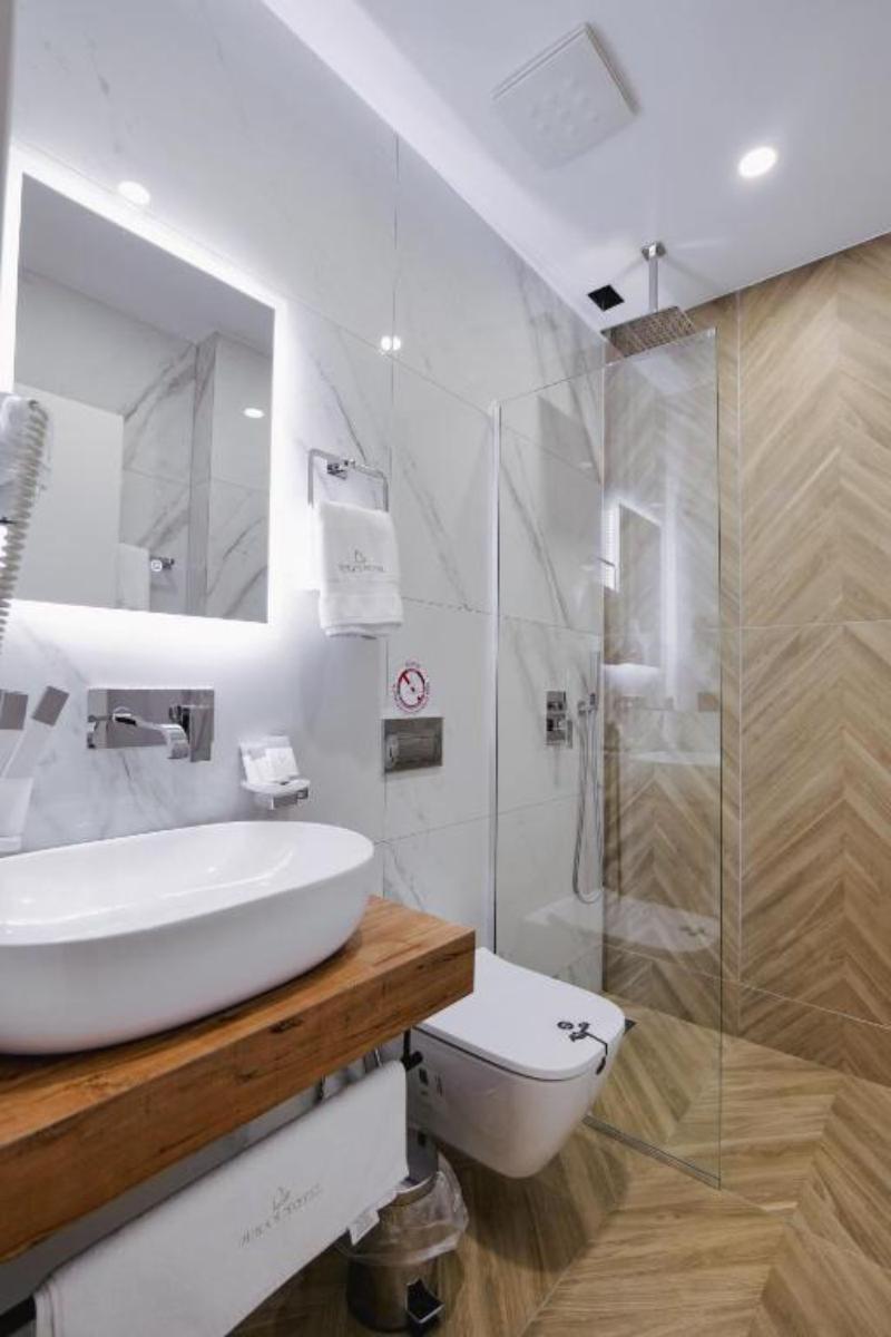 Duka's Boutique Hotel image