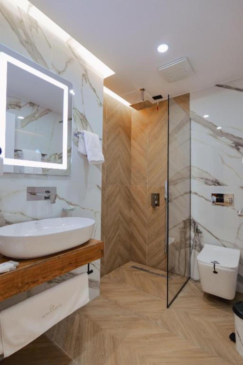 Duka's Boutique Hotel image