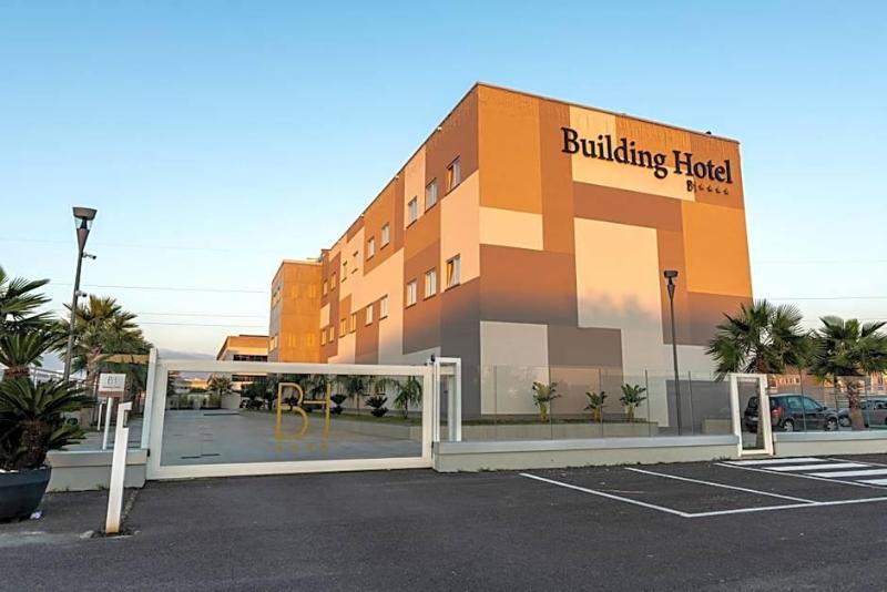 Building Hotel image