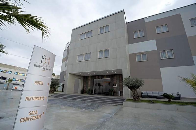 Building Hotel image