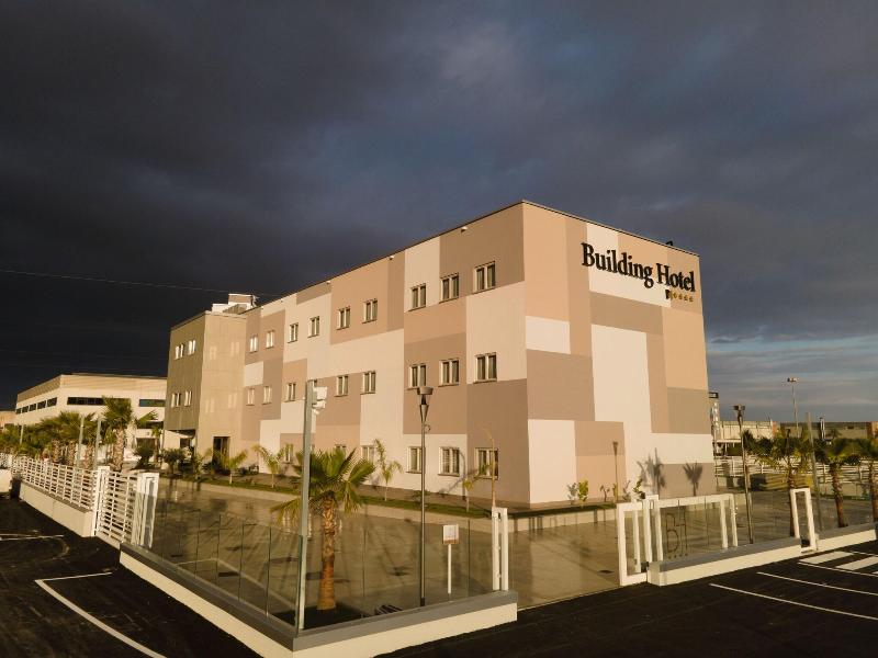 Building Hotel image