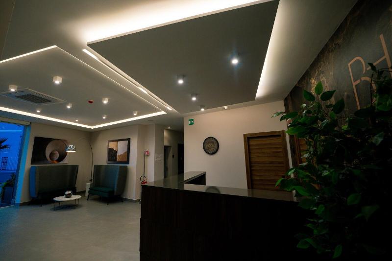 Building Hotel image