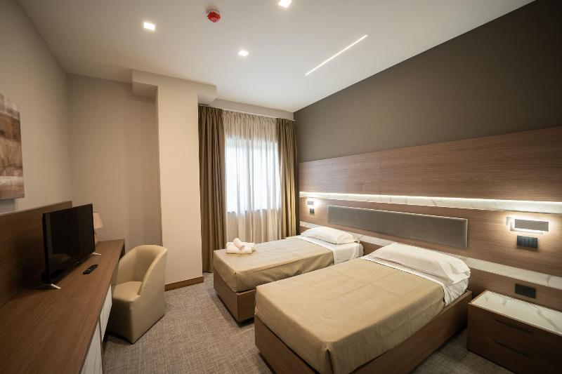 Building Hotel image