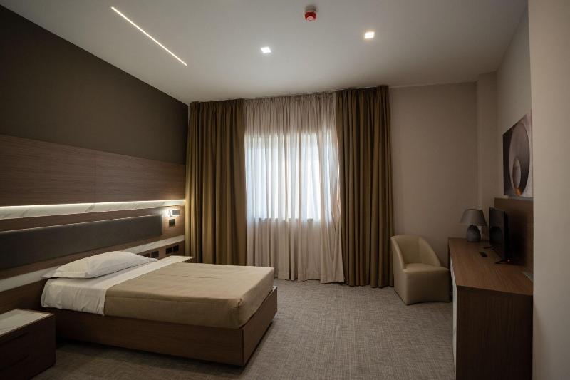 Building Hotel image