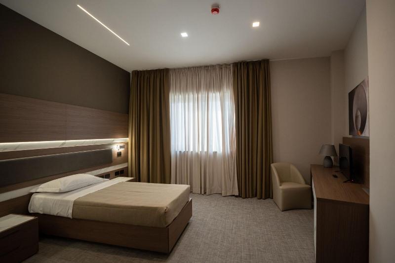 Building Hotel image