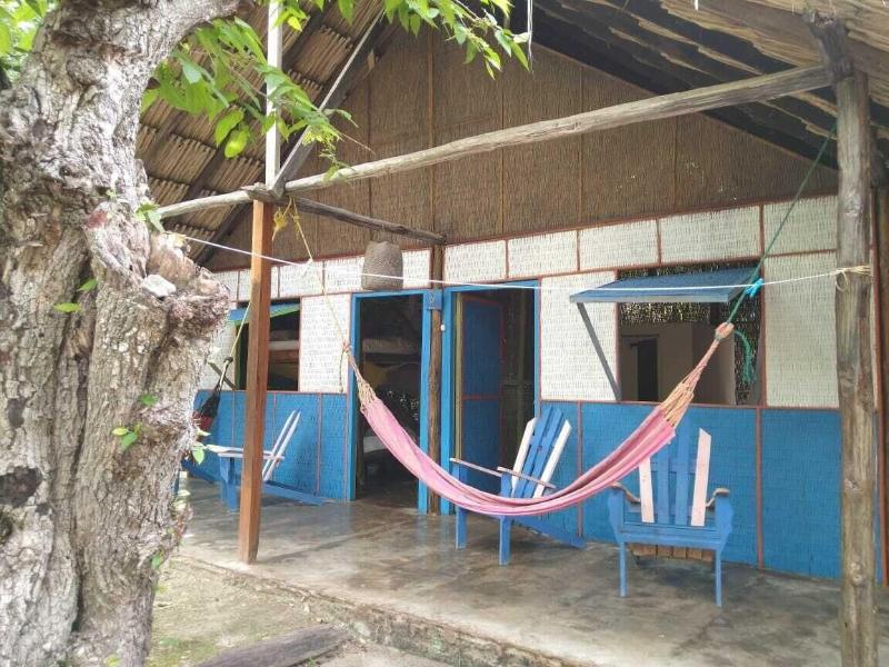 Las Palmeras image