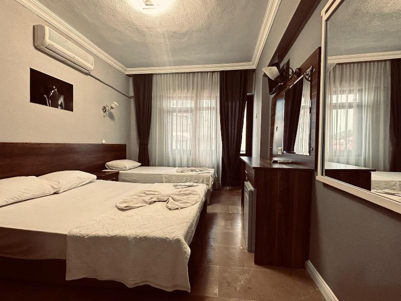 Hotel Nil image