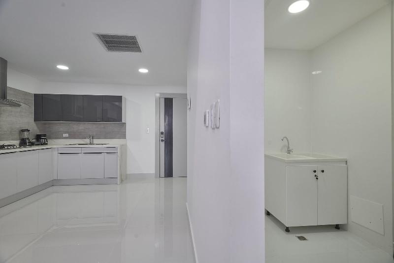 Monaco Residences Piantini image