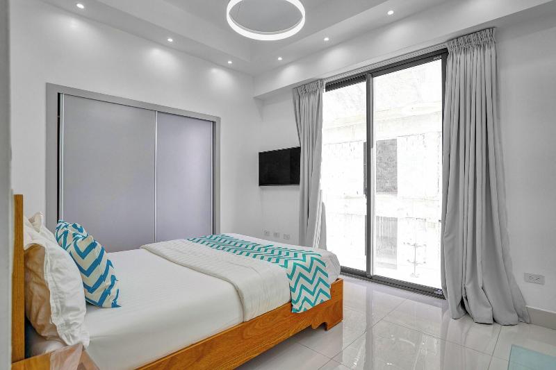 Monaco Residences Piantini image