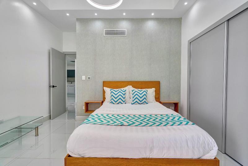 Monaco Residences Piantini image