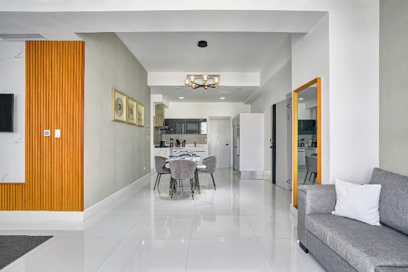 Monaco Residences Piantini image