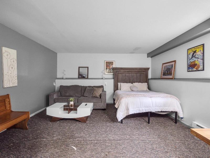 Timberline Lodge image