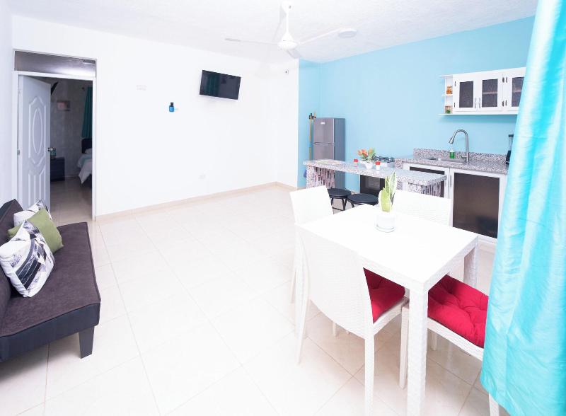 Edma Aparta Hotel image