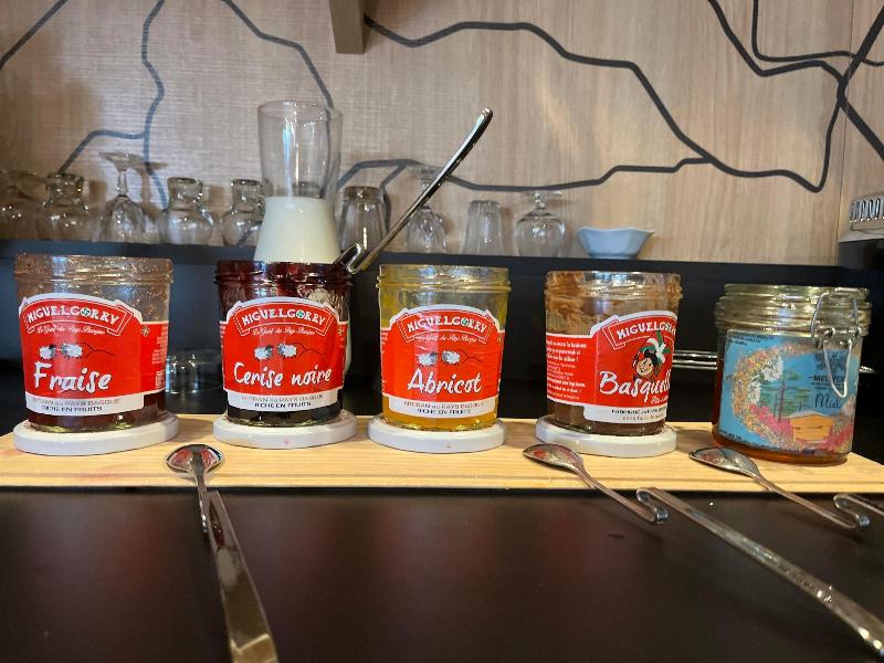 Greet Hotel Orthez Bearn image
