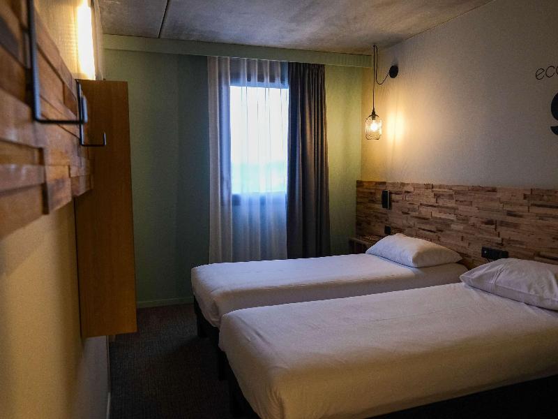 Greet Hotel Orthez Bearn image