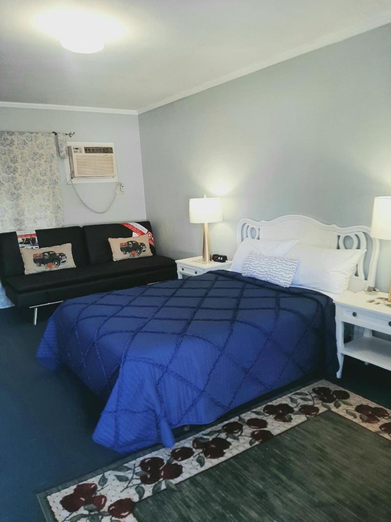The New Star Motel 1950s Retro Lodging And Retrea image