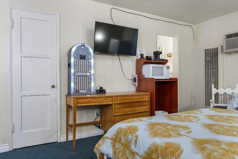 The New Star Motel 1950s Retro Lodging And Retrea image