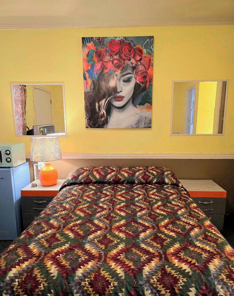 The New Star Motel 1950s Retro Lodging And Retrea image