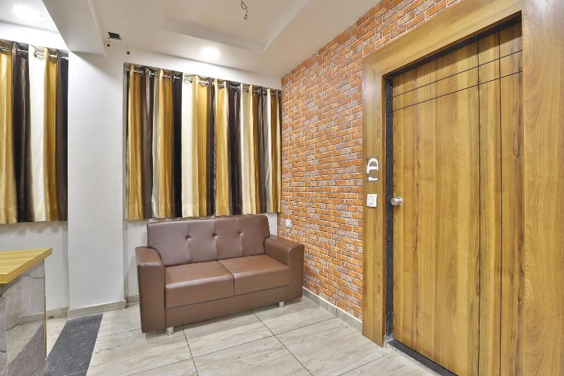 Hotel Red Rose Guest House image